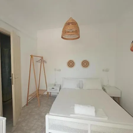 Ktima Vrisiana Platis Gialos (Sifnos)